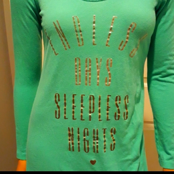 Victoria's Secret Graphic Sleepshirt Size XS NWOT - Picture 7 of 15